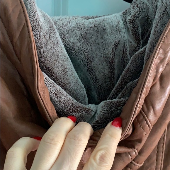 Leather jacket - Picture 8 of 10